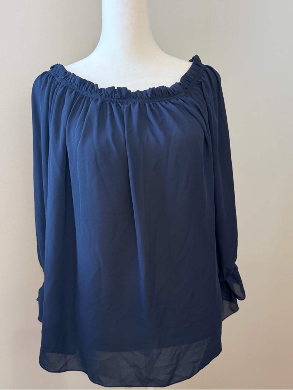 Laurie Felt Womens Size S Navy Off-Shoulder Long Sleeve Blouse Ruffled Cuffs